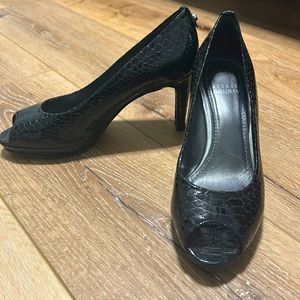 Stuart Weitzman Pumps